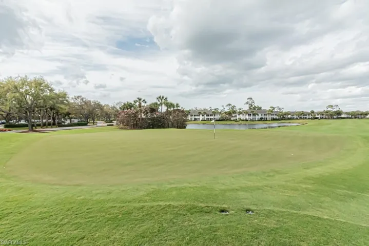 2205  Chesterbrook  CT, Naples, FL 34109
