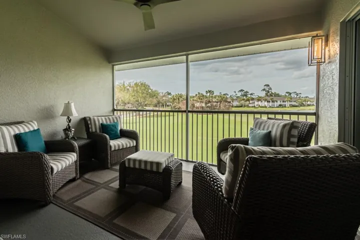 2205  Chesterbrook  CT, Naples, FL 34109