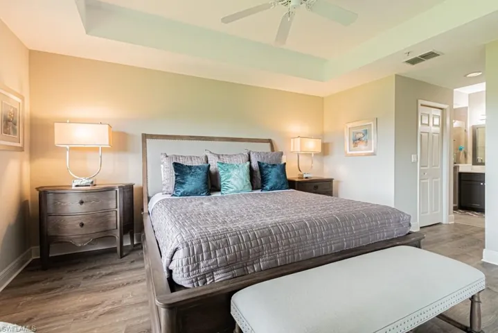 2205  Chesterbrook  CT, Naples, FL 34109