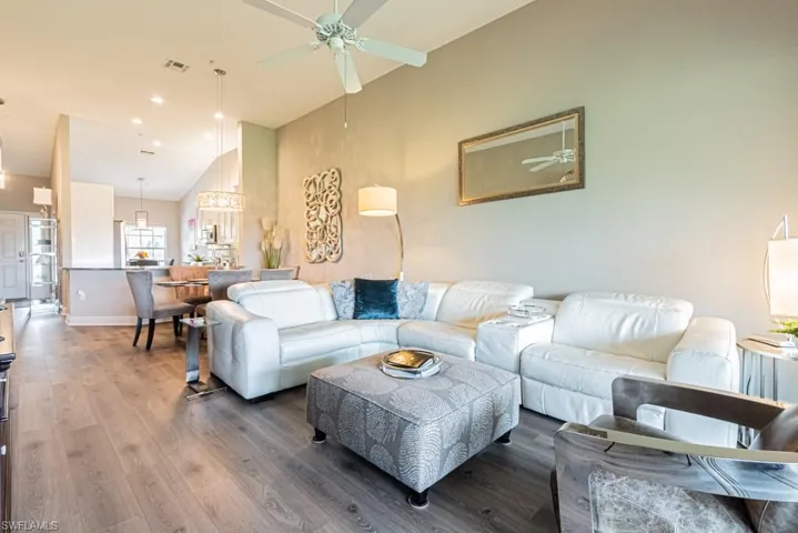 2205  Chesterbrook  CT, Naples, FL 34109