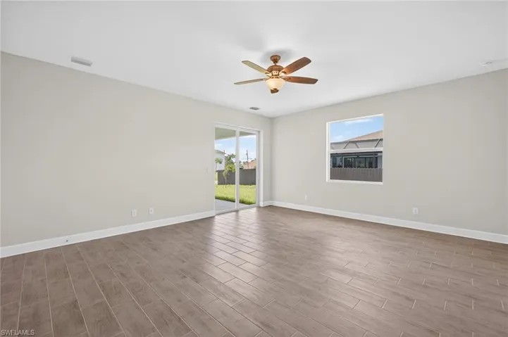 1204 Nw 19th St, Cape Coral, Florida 33993