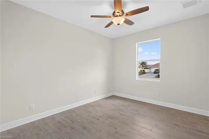1204 Nw 19th St, Cape Coral, Florida 33993