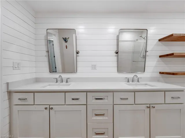 4105 SE 19th  PL, Cape Coral, FL 33904