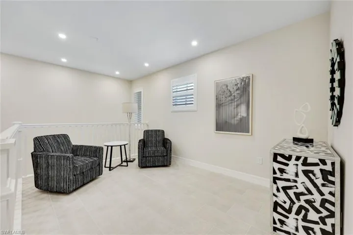 316  Indies W DR, Naples, FL 34114