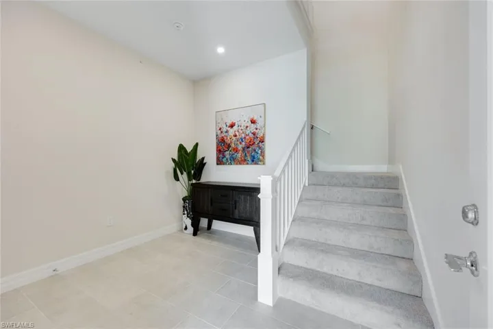 316  Indies W DR, Naples, FL 34114