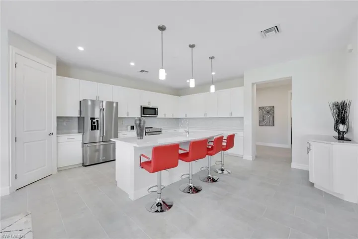 316  Indies W DR, Naples, FL 34114