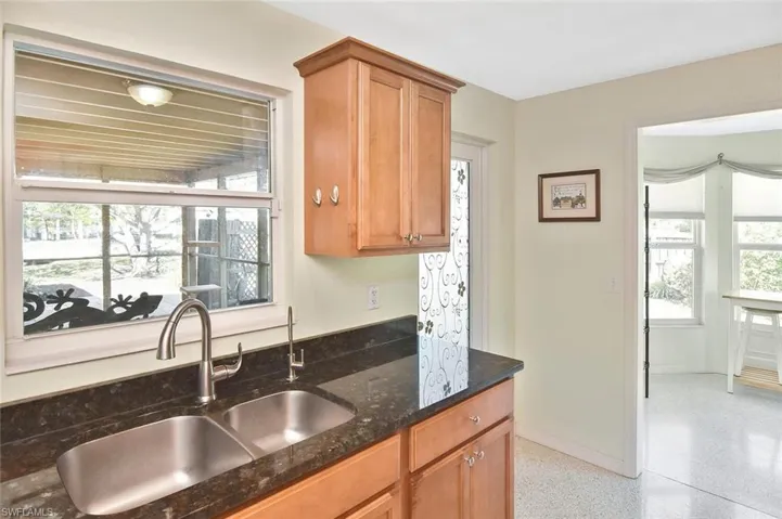 Kitchen and breakfast room entrance