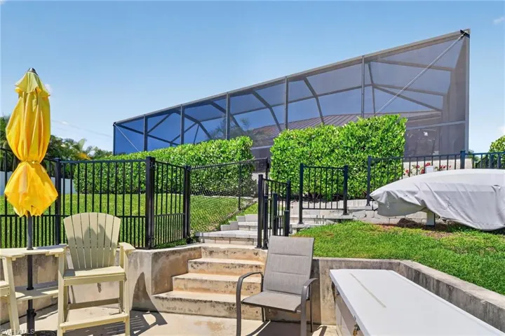 Dock on the canal. with electric, water and comfortable furniture bolted to the floor