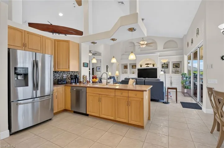 2547 Sw 5th Ave, Cape Coral, Florida 33914