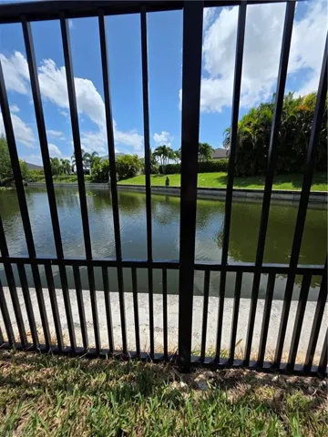 2547 Sw 5th Ave, Cape Coral, Florida 33914