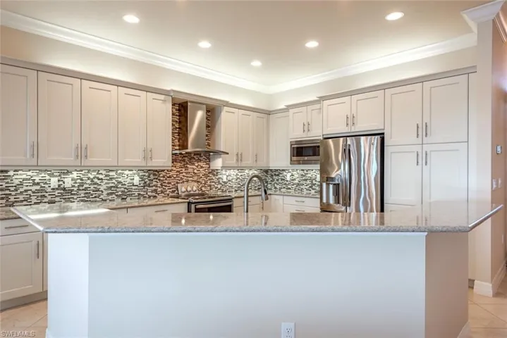 2863  Cinnamon Bay  CIR, Naples, FL 34119