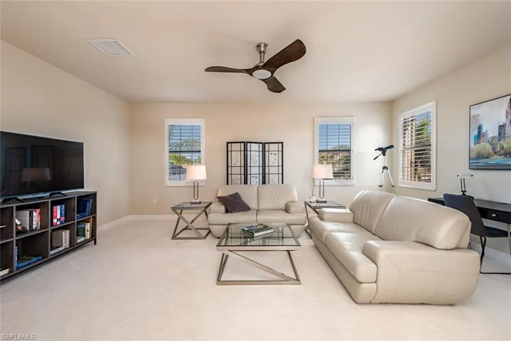 2863  Cinnamon Bay  CIR, Naples, FL 34119