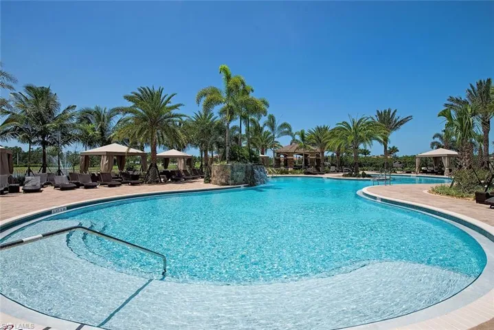 2863  Cinnamon Bay  CIR, Naples, FL 34119