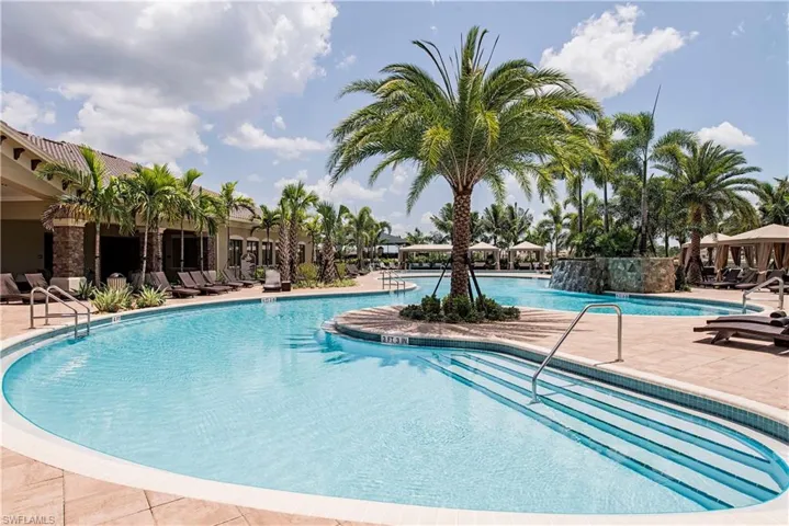 2863  Cinnamon Bay  CIR, Naples, FL 34119