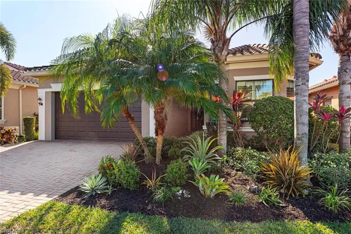 2863  Cinnamon Bay  CIR, Naples, FL 34119