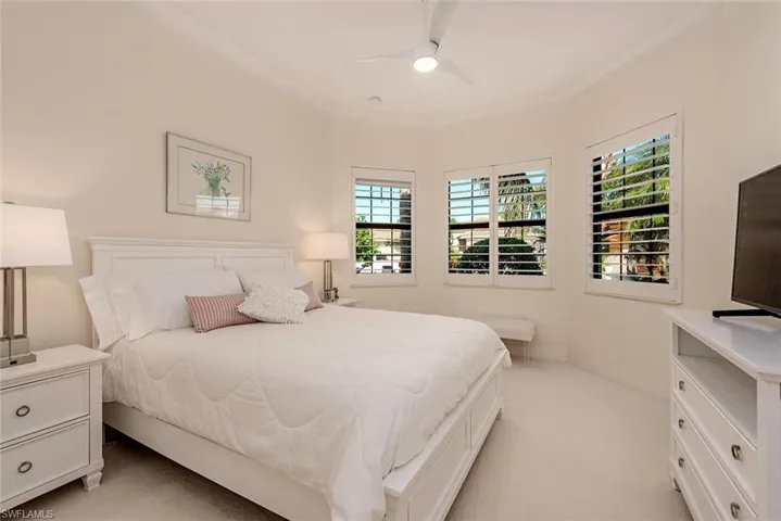 2863  Cinnamon Bay  CIR, Naples, FL 34119