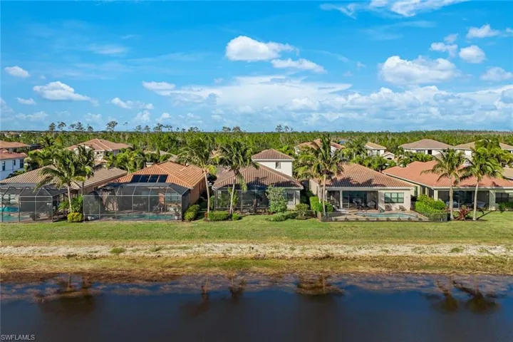 2863  Cinnamon Bay  CIR, Naples, FL 34119