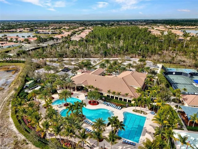 2863  Cinnamon Bay  CIR, Naples, FL 34119