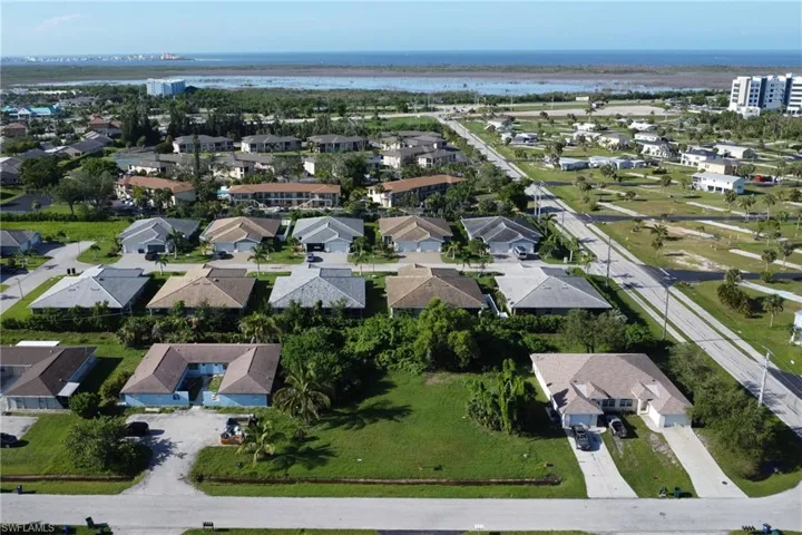 13410 Pine Needle Ln, Fort Myers, Florida 33908
