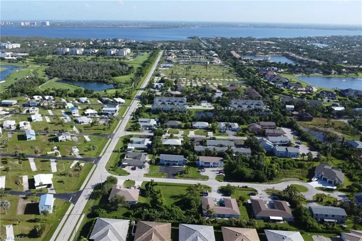 13410 Pine Needle Ln, Fort Myers, Florida 33908