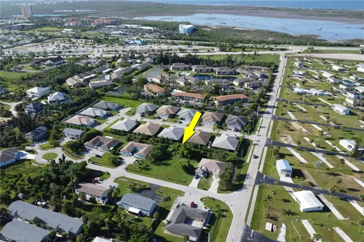 13410 Pine Needle Ln, Fort Myers, Florida 33908