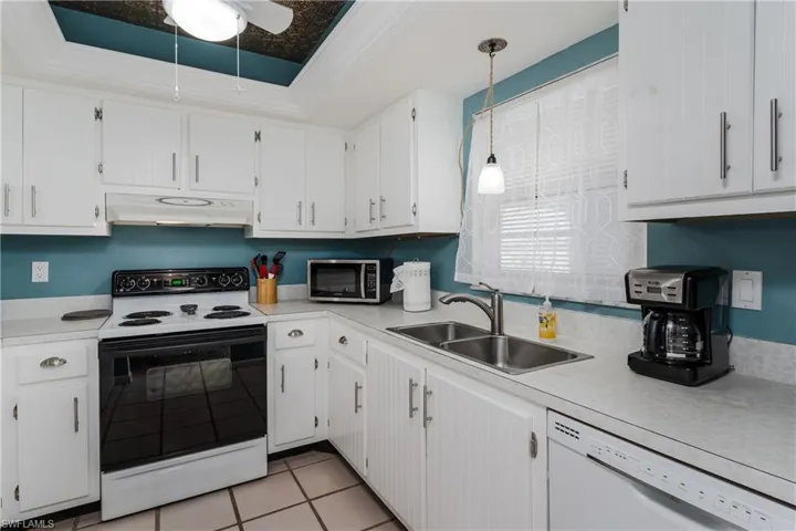 5419 Rattlensake Hammock Rd 307f, Naples, Florida 34113