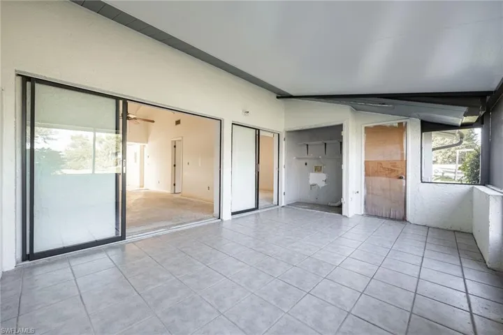 3742 Sw 8th Ct 108, Cape Coral, Florida 33914