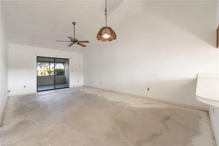 3742 Sw 8th Ct 108, Cape Coral, Florida 33914