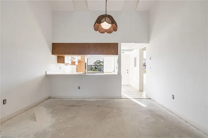 3742 Sw 8th Ct 108, Cape Coral, Florida 33914