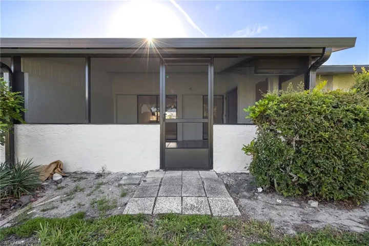 3742 Sw 8th Ct 108, Cape Coral, Florida 33914
