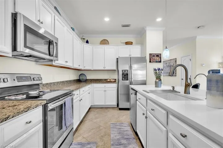 11914 Silver Cobblestone Way, Fort Myers, Florida 33913