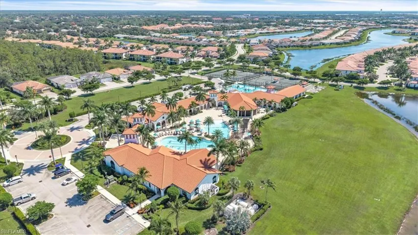 11914 Silver Cobblestone Way, Fort Myers, Florida 33913