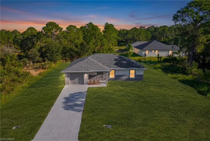1011 Kent St E, Lehigh Acres, Florida 33974