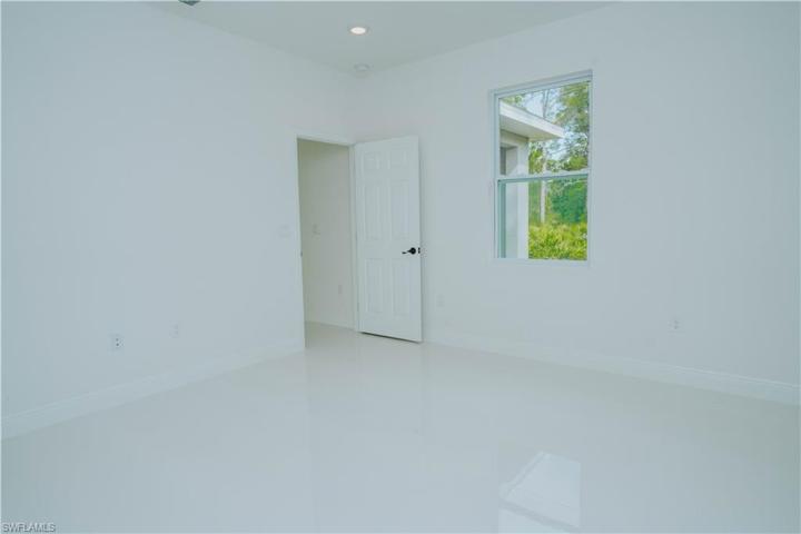 3801 E 10th ST, LEHIGH ACRES FL 33972