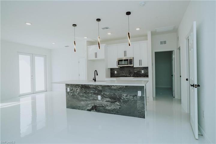 3801 E 10th ST, LEHIGH ACRES FL 33972