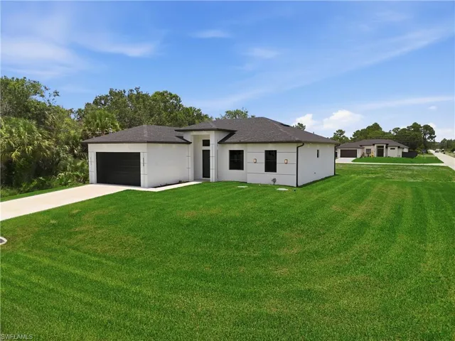 765 Chambers St E, Lehigh Acres, Florida 33974