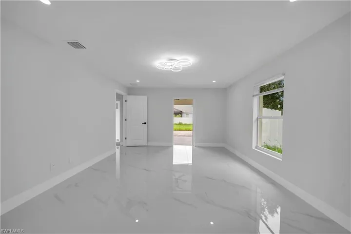 174 Blakely Ave S, Lehigh Acres, Florida 33974
