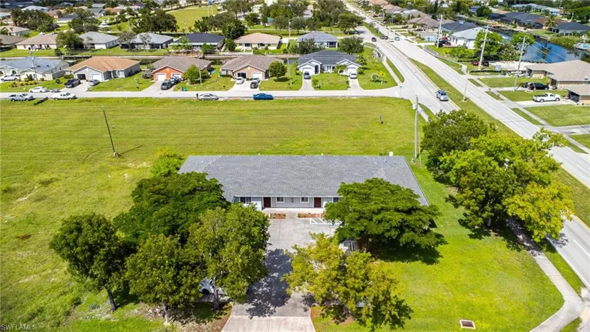 717 SE 8th  ST, Cape Coral, FL 33990
