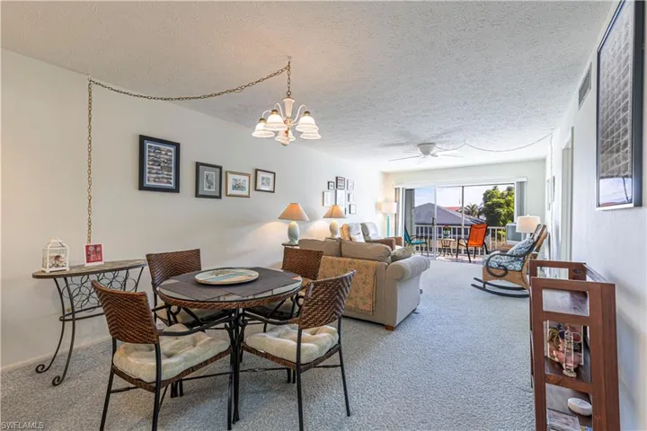 4549 SE 5th  PL, Cape Coral, FL 33904