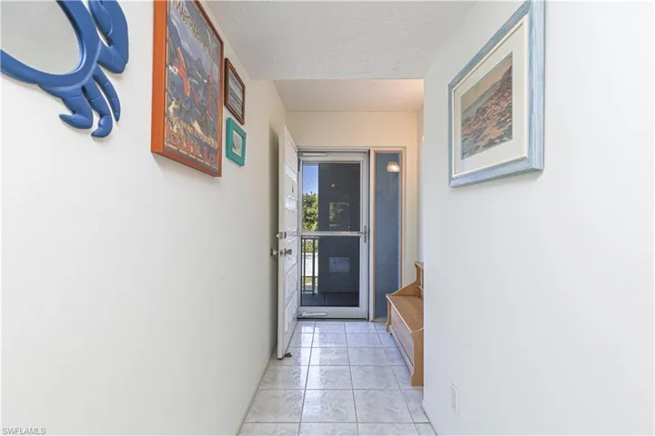 4549 SE 5th  PL, Cape Coral, FL 33904