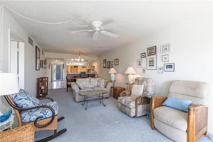 4549 SE 5th  PL, Cape Coral, FL 33904
