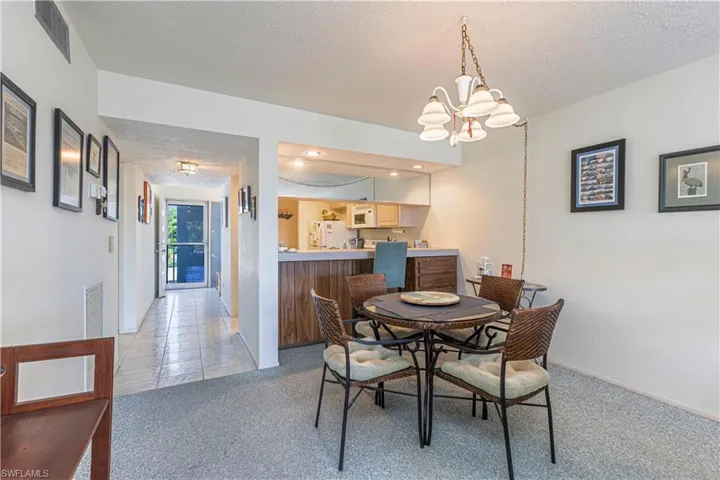4549 SE 5th  PL, Cape Coral, FL 33904