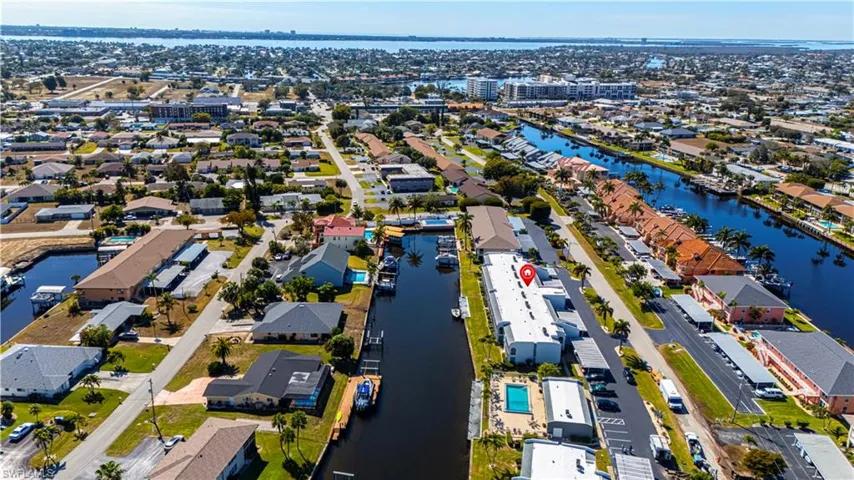 4549 SE 5th  PL, Cape Coral, FL 33904