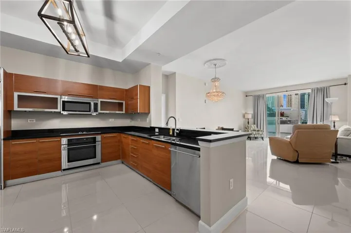 3000 Oasis Grand Blvd 401, Fort Myers, Florida 33916