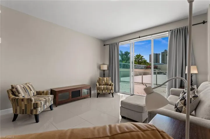 3000 Oasis Grand Blvd 401, Fort Myers, Florida 33916