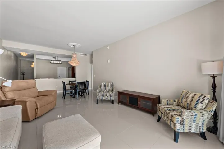 3000 Oasis Grand Blvd 401, Fort Myers, Florida 33916
