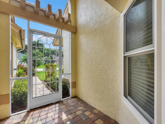 Screened Front Entry