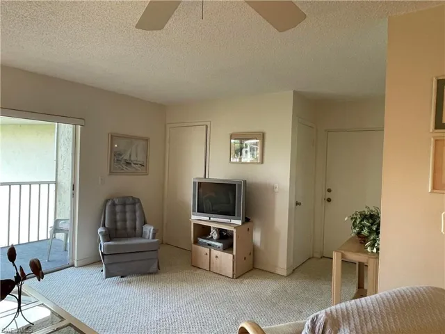 6184  Michelle  WAY, Fort Myers, FL 33919