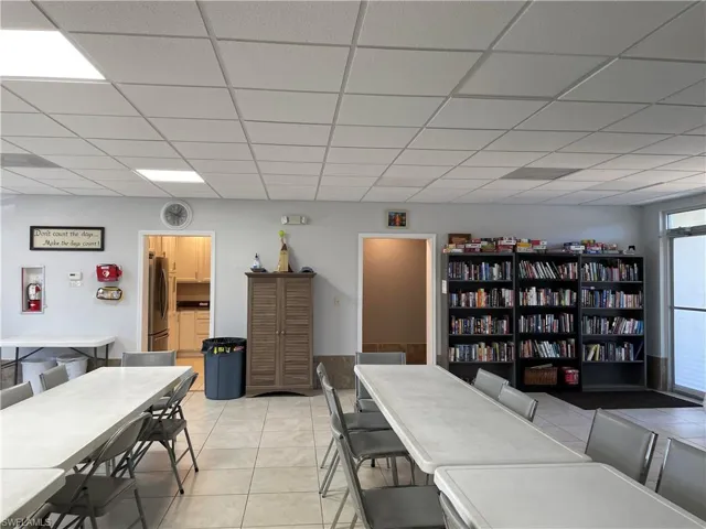 6184  Michelle  WAY, Fort Myers, FL 33919