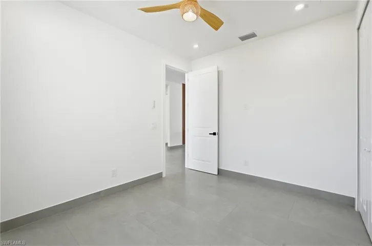 6 Nw 9th St, Cape Coral, Florida 33993